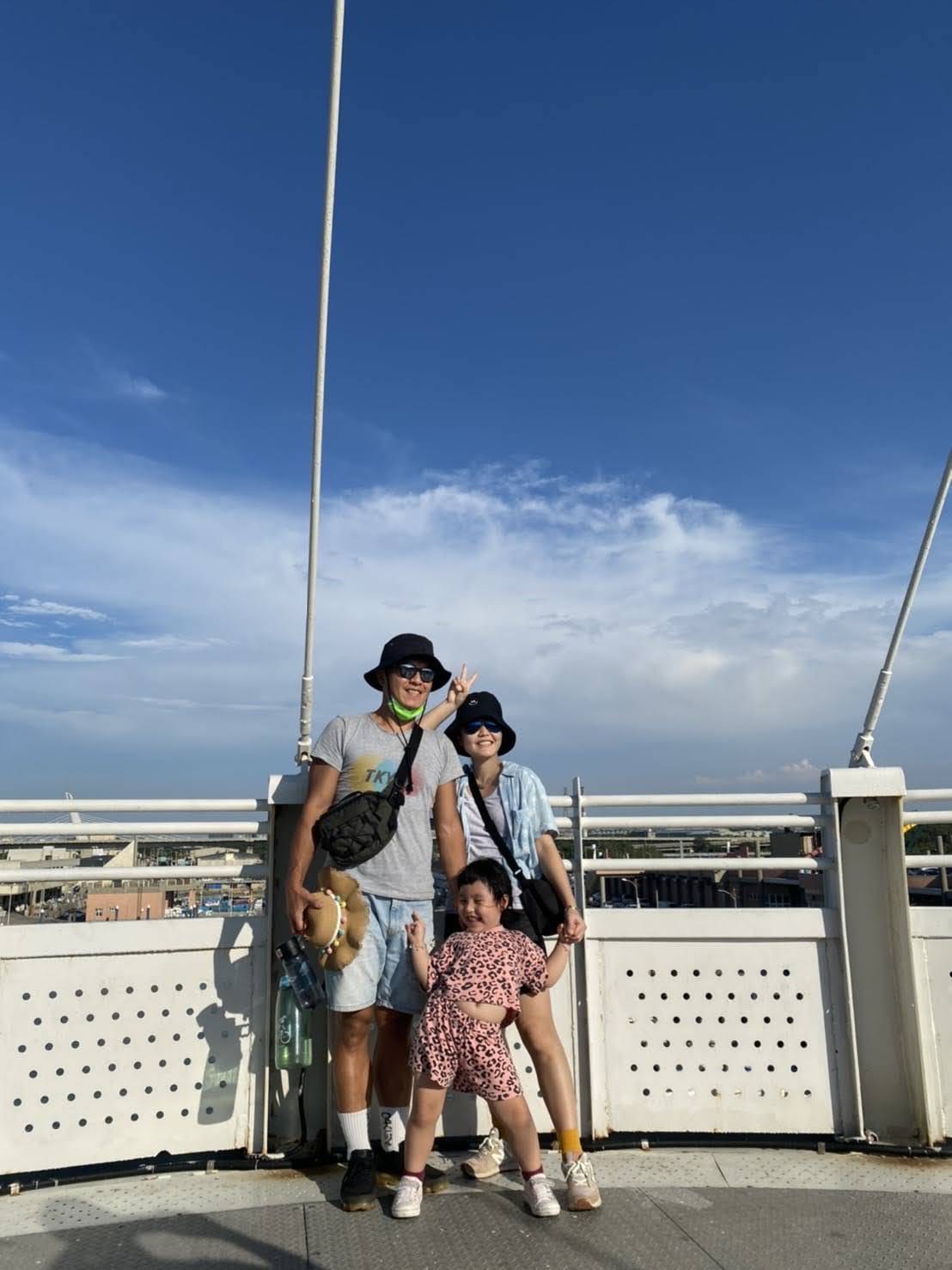 高小姐推薦包車到布袋坐船到澎湖車子乾淨好坐